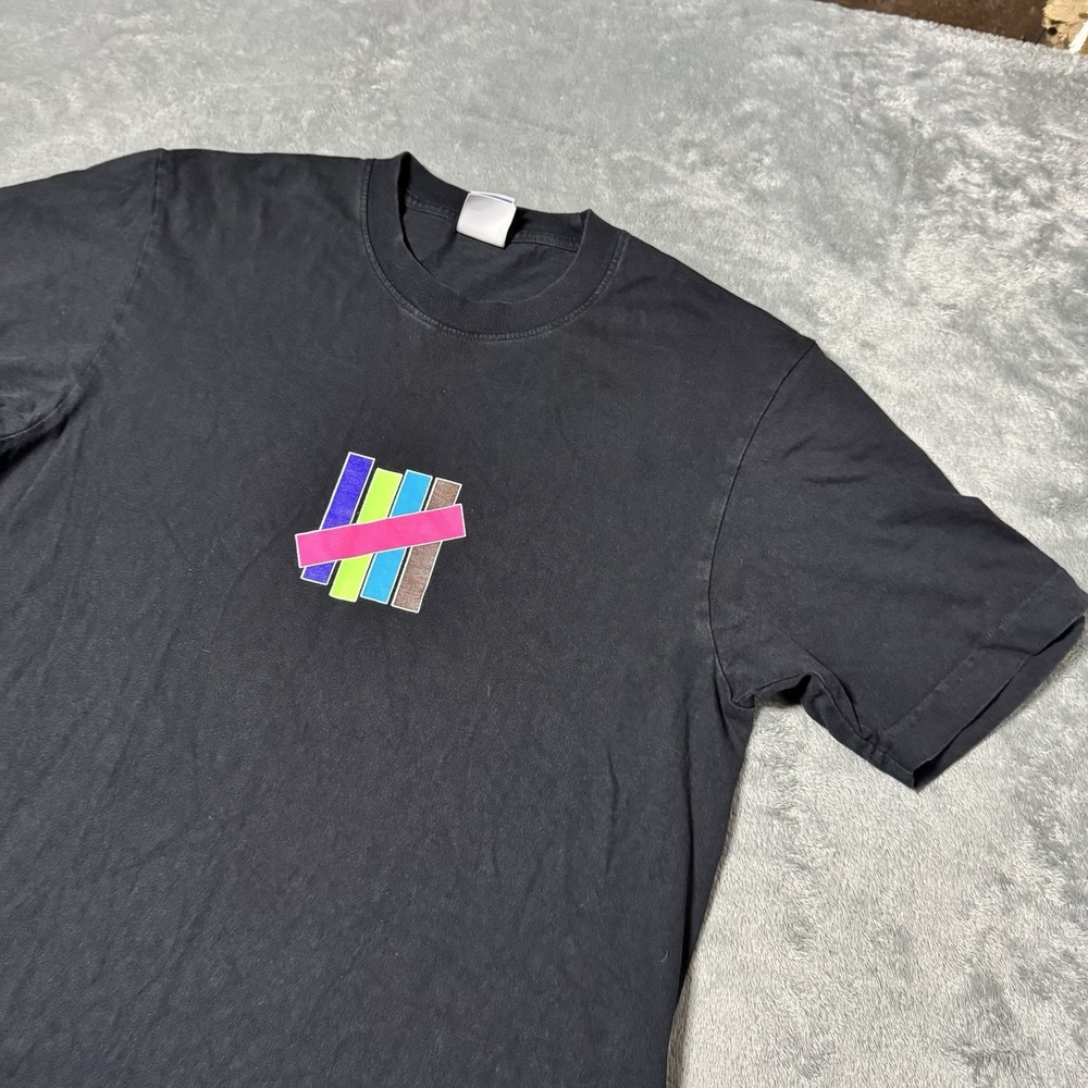 Undefeated T-Shirt Mens Size Small Multicolor‎ Strike Short Sleeve Streetwear